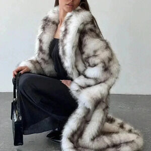 White Casual Women's Elegant Leopard Fluffy Collar Long Wind Resist Warm Jacket